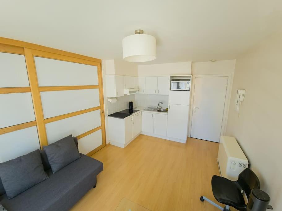 Cozy Studio With Pool Close To The Sea ออสเทนด์ ภายนอก รูปภาพ