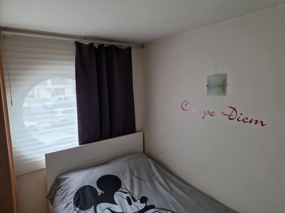 Cozy Studio With Pool Close To The Sea ออสเทนด์ ภายนอก รูปภาพ