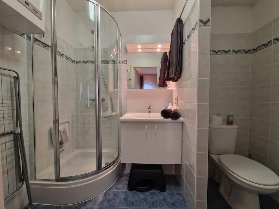 Cozy Studio With Pool Close To The Sea ออสเทนด์ ภายนอก รูปภาพ